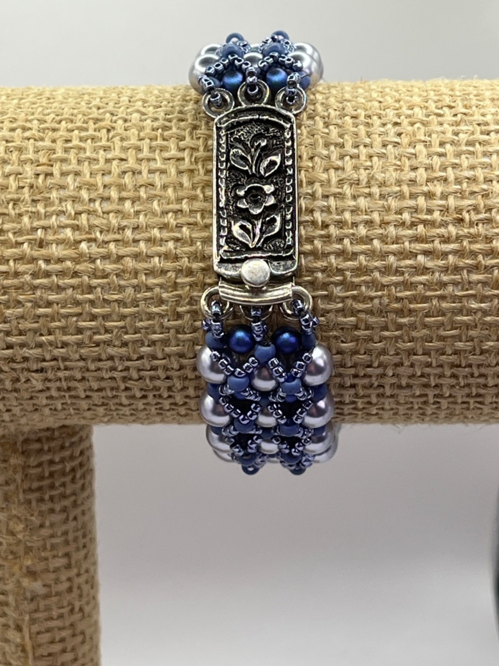 Blue Tubular Netted Pearl Beaded Bracelet with Floral Silver-Plate Clasp